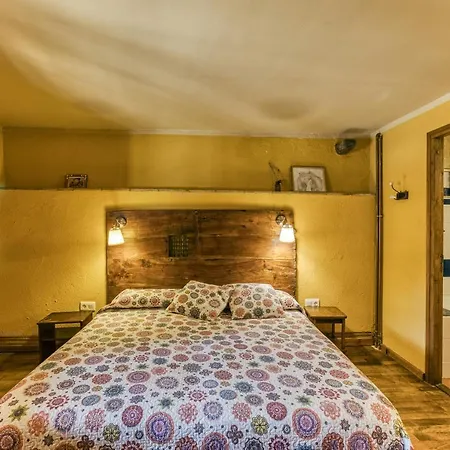 Alloggio per agriturismo Mas Alba San Esteban de Guialbes